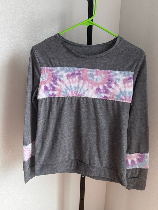 BCBGeneration Other - Bcbg girls 14-16 sweater
